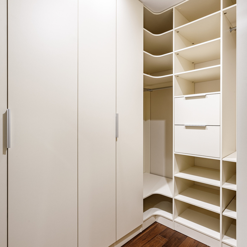 U-förmiger moderner Walkin Wandschrank Ardrobe-Speicher-buntes weißes schwarzes Marine-Blau-Melamin