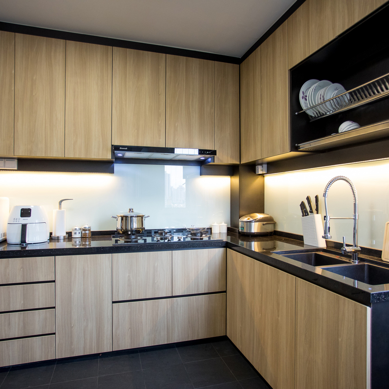Kleiner Küchenschrank des Raum-Holz-Korn-Melamin-Basis-Küchenschrank-ganzen Satzes mit Fach und Wanne